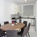 Villa Cosy - By Imh Travel & Tours *