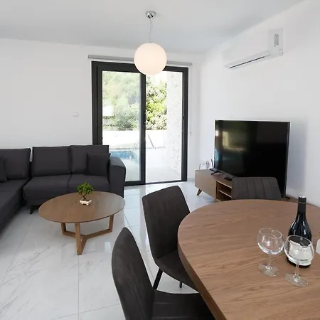 Cosy - By Imh Travel & Tours