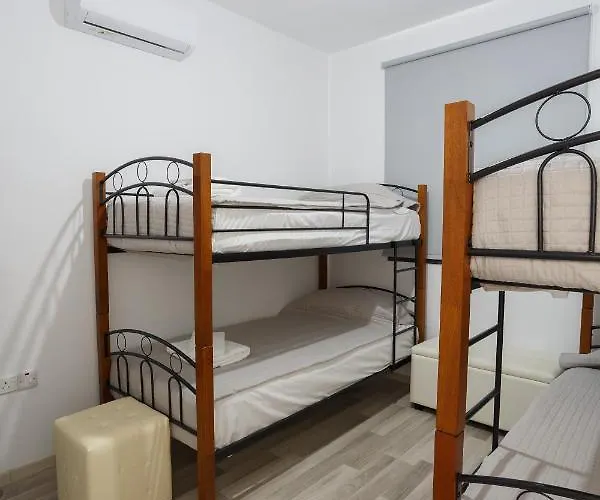 Cosy - By Imh Travel & Tours פאפוס